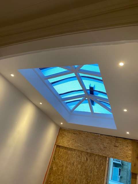 l_2032547394.jpg