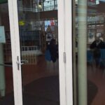 Vervangen Geveldeurkozijn Hoofdentree Basisschool Afbeelding 3
