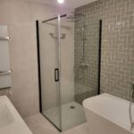 RENOVATIE BADKAMER EN 2 TOILETTEN FIJNAART Afbeelding 1