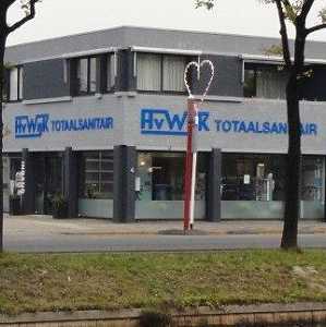 H. van Wijk Installatietechniek V.O.F. Logo