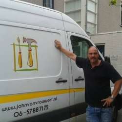 Timmer- en onderhoudsbedrijf John van Vrouwerf Logo