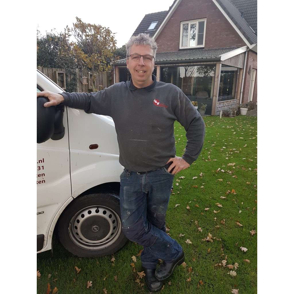 J & E klus- en timmerbedrijf Logo