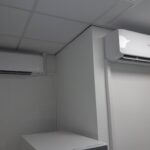 Twee Mitsubishi Heavy Industries in computer ruimte Afbeelding 1