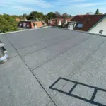 Bitumen Dakrenovatie: Waterdicht & Onderhoudsvrij voor Lange Termijn! Afbeelding 1