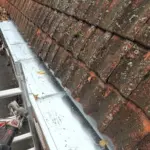 Nieuwe zinken dakgoot Afbeelding 1