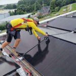 96 zonnepanelen op een bedrijfspand te Alkmaar Afbeelding 1