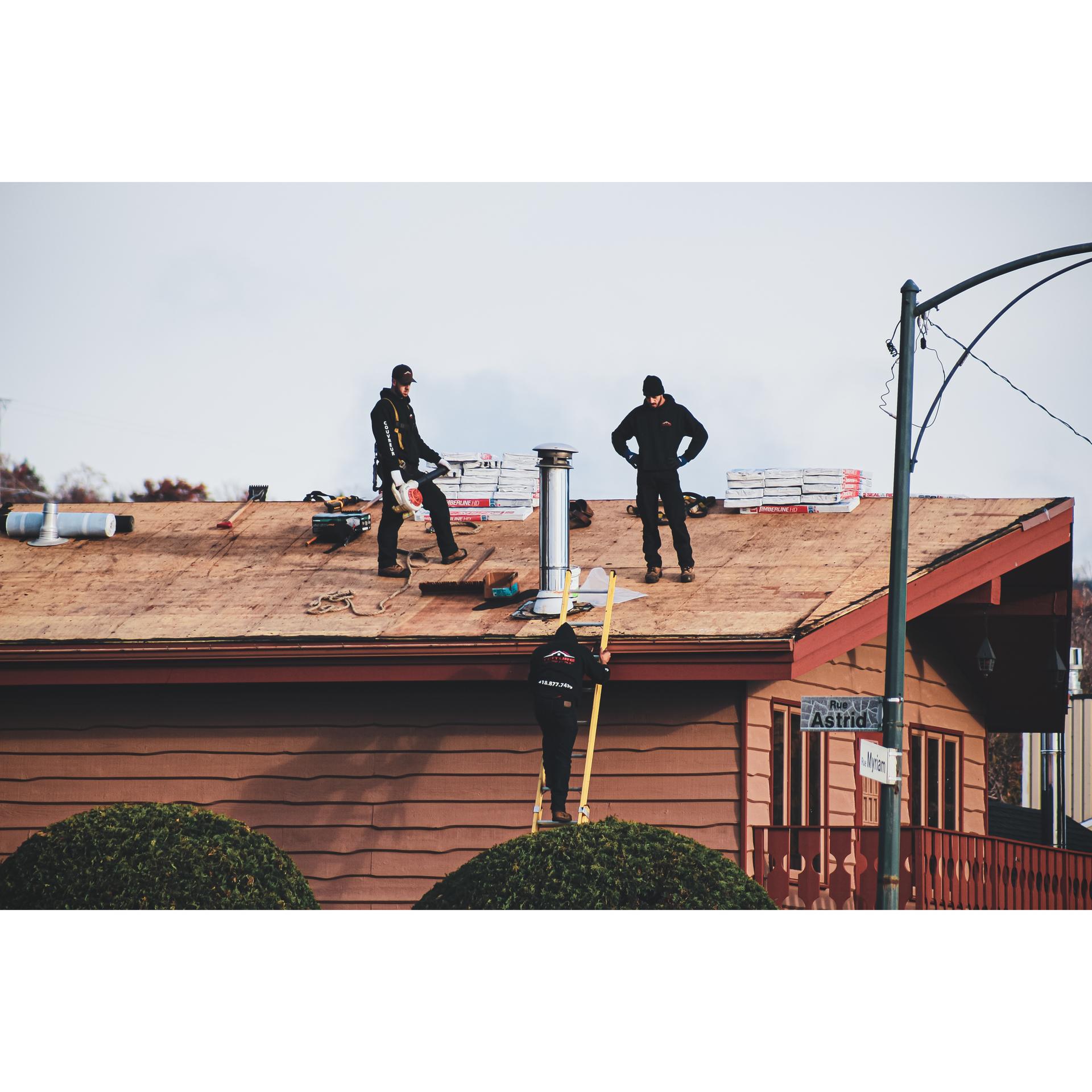 Dak & Solartechniek ‘t Zuiden Logo