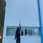 Johnson & Johnson gevelreiniging met softwash metodiek Afbeelding 1