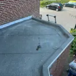 Dak voorzien van nieuwe bitumen dakbedekking Afbeelding 1